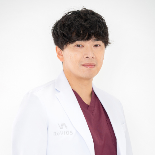 Revios心斎橋院 院長 上田 進