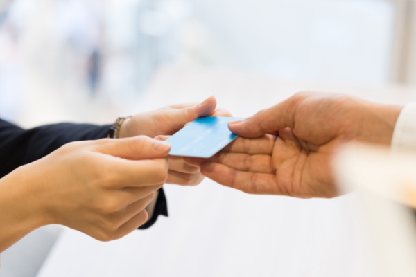 メンズ美容クリニックRevios心斎橋院のED治療の流れ。お会計